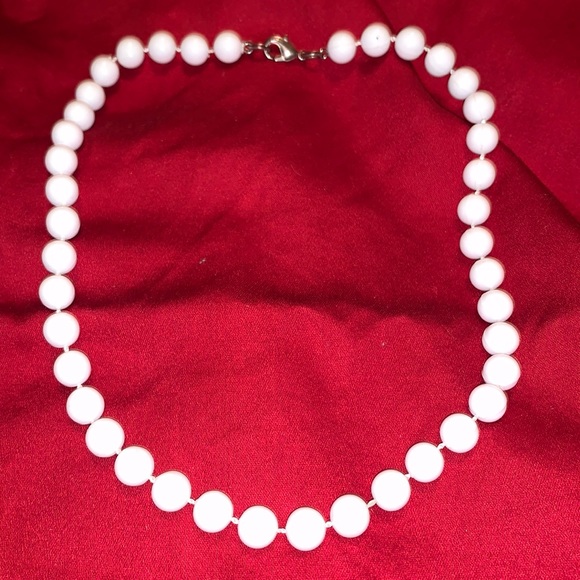 Dainty White Bead Necklace - Picture 1 of 3
